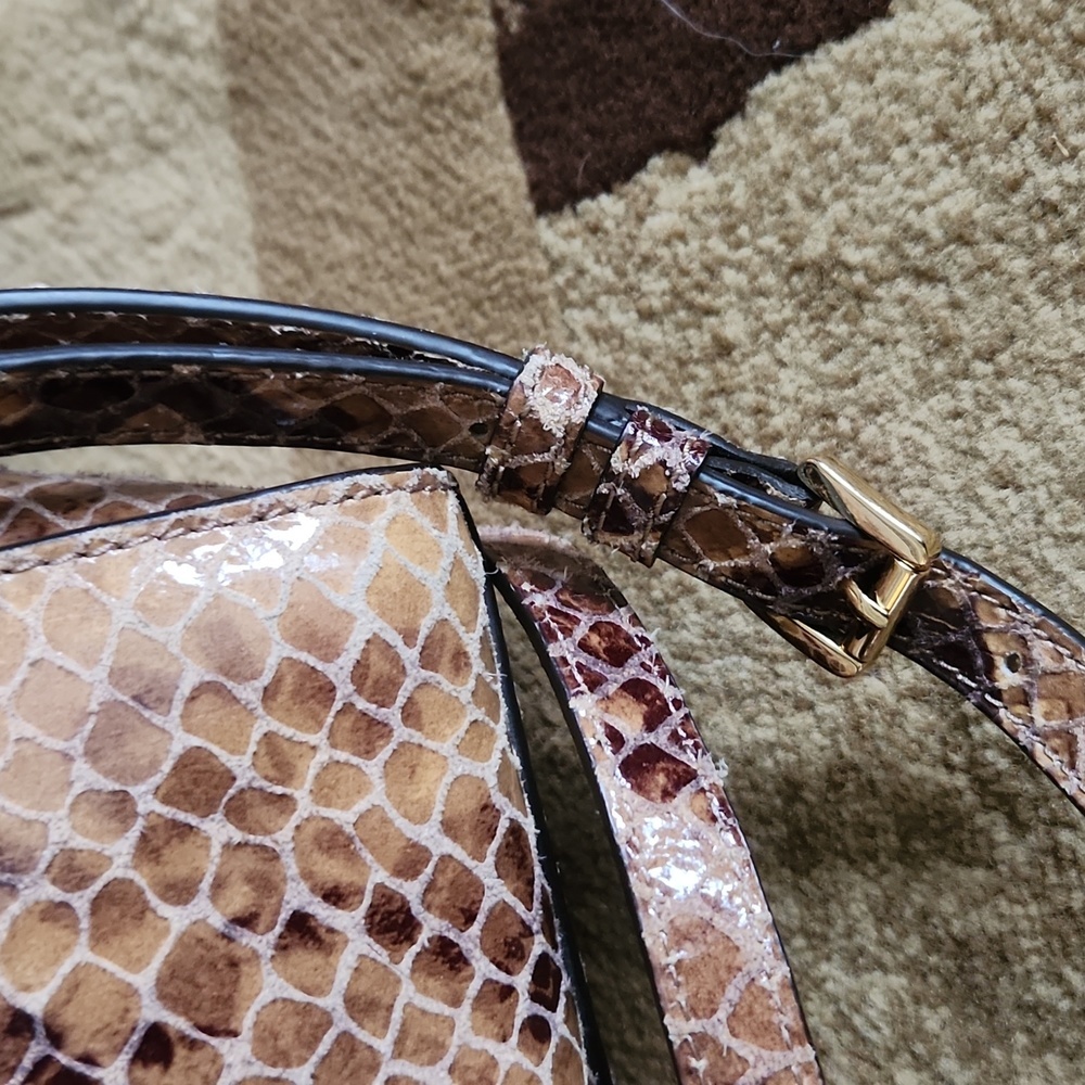 Michael Kors snakeskin pattern leather purse - Picture 4 of 12